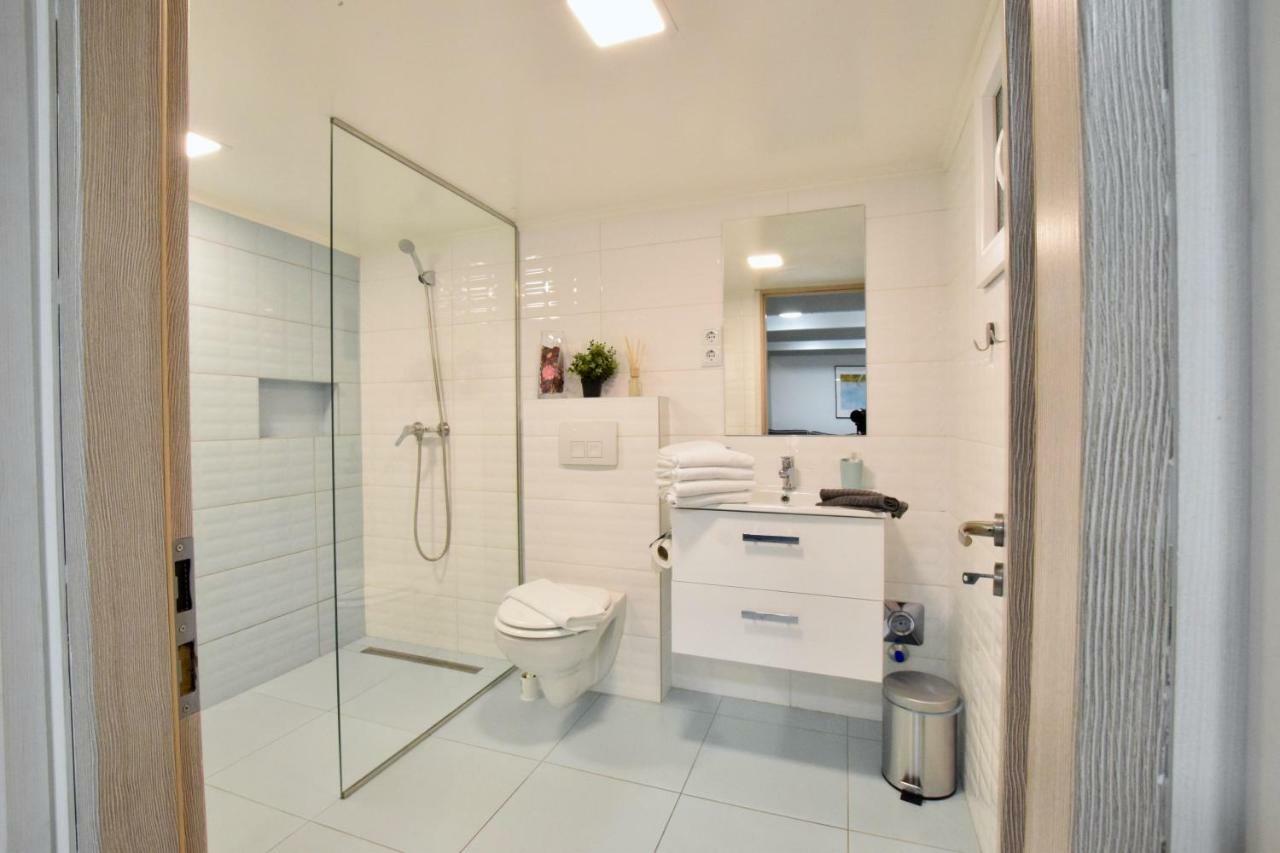 Standard Apartment By Hi5 - Akacfa 59 بودابست المظهر الخارجي الصورة